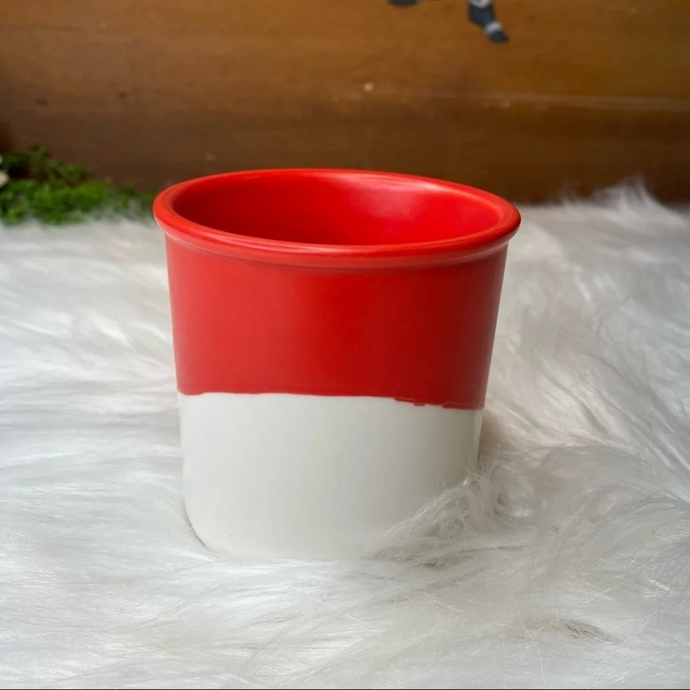 Starbucks matte red